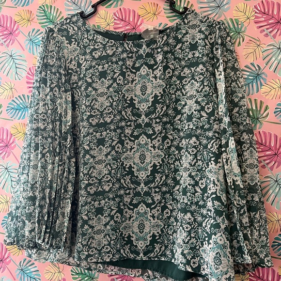 medium size green blouse - Picture 3 of 4